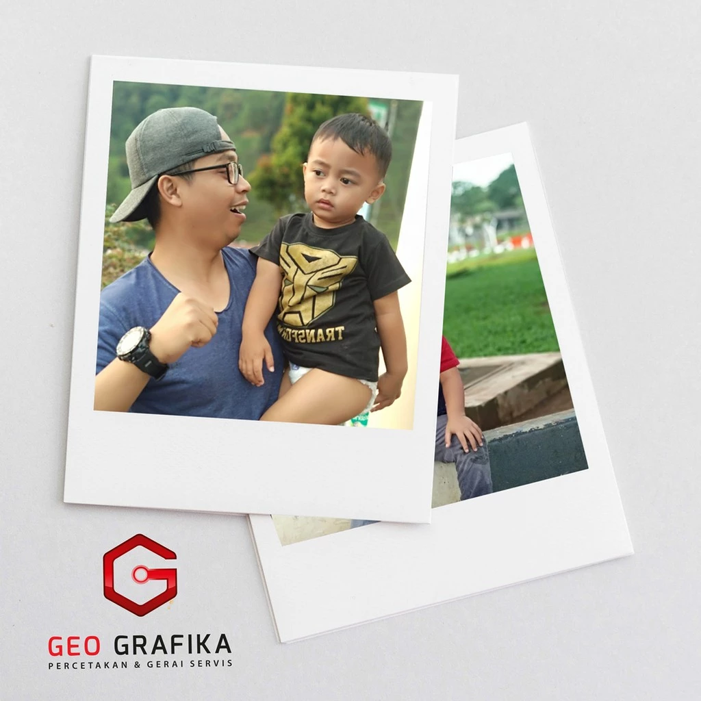 Geo Grafika - Cetak Foto Photo Polaroid Murah Custom Ukuran 10 X 12 Cm Isi 12 Pcs